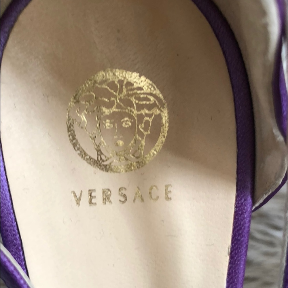 Versace lavender/purple and gold t-strap sandals - Picture 5 of 8